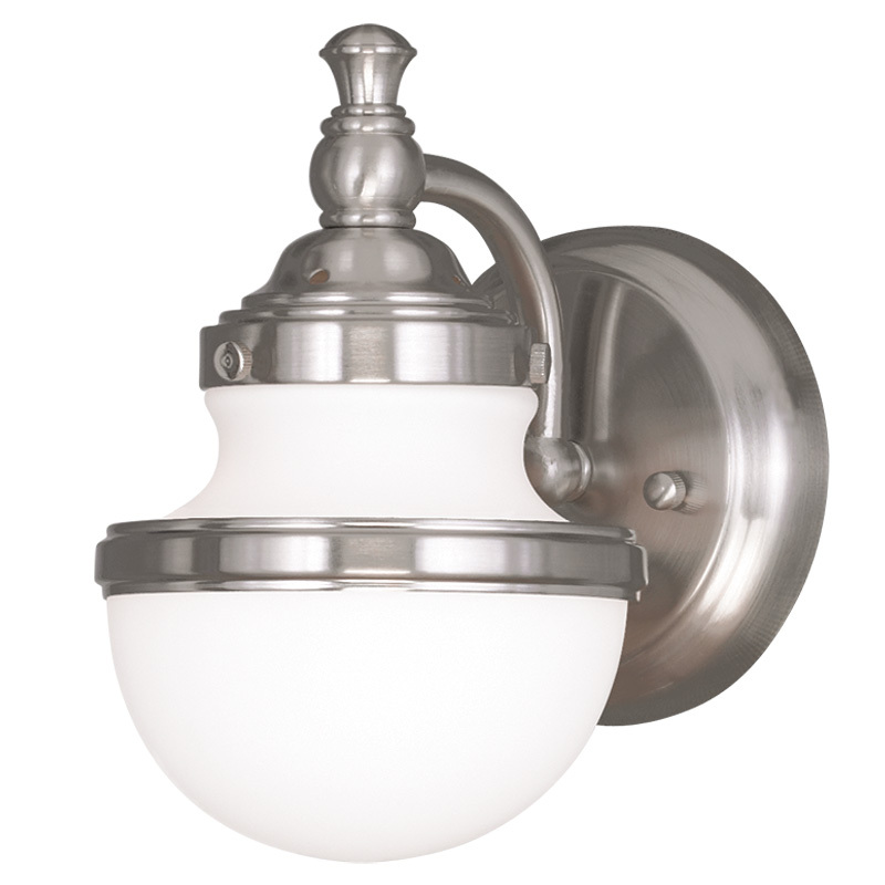 1 Light BN Bath Light/Wall Sconce