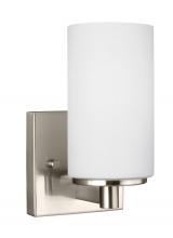 Generation Lighting 4139101EN3-962 - Hettinger transitional 1-light LED indoor dimmable bath vanity wall sconce in brushed nickel silver